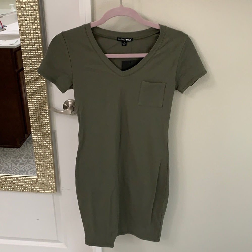 Fashion Nova dress (Size S)